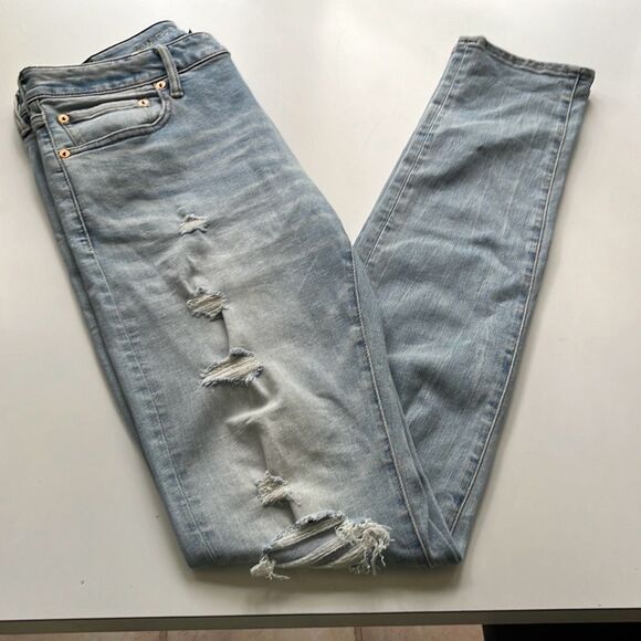 NWT American Eagle Airflex + Stacked Skinny Destroyed Light Wash Jeans 34/39.5 - Picture 1 of 10